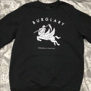 CROOKS&CASTLES CREWNECK. Size medium